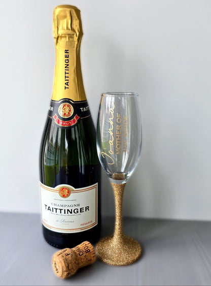 Prosecco glass or Champagne flute decorated with high shine glitter stem and personalised with a name in decorative font and wedding roll – Bride, Groom, Mother of the Bride, Bridesmaid, Sister of the bride, Maid of Honour.